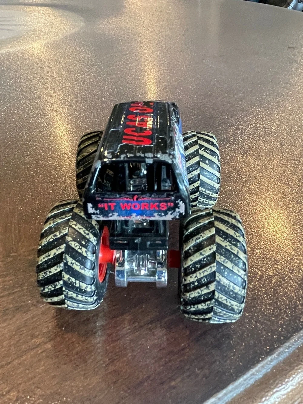 Hot Wheels Monster Jam Lucas Oil Crusader Diecast Monster Truck 1:64 Scale